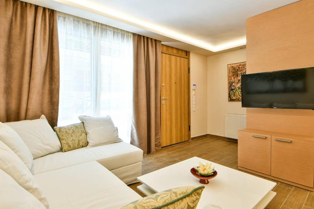 Apartament Modern Hospitality, With Private Garden, Ateny Zewnętrze zdjęcie